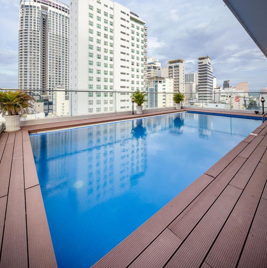 โรงแรมซาตา ญาจาง ภายนอก รูปภาพ